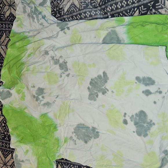 Nike Men's Green and Gray Tie-Dye Shirt - Picture 3 of 3